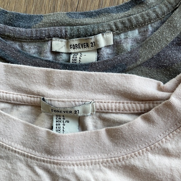 Forever 21 crop tops - Picture 3 of 3